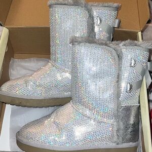 Zodiac Camille Silver Metallic Sequin Boots Size Girls 2M-With Box